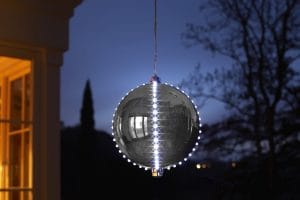 2512015 15cm Meteor Shower Silver Insitu e1568027939214