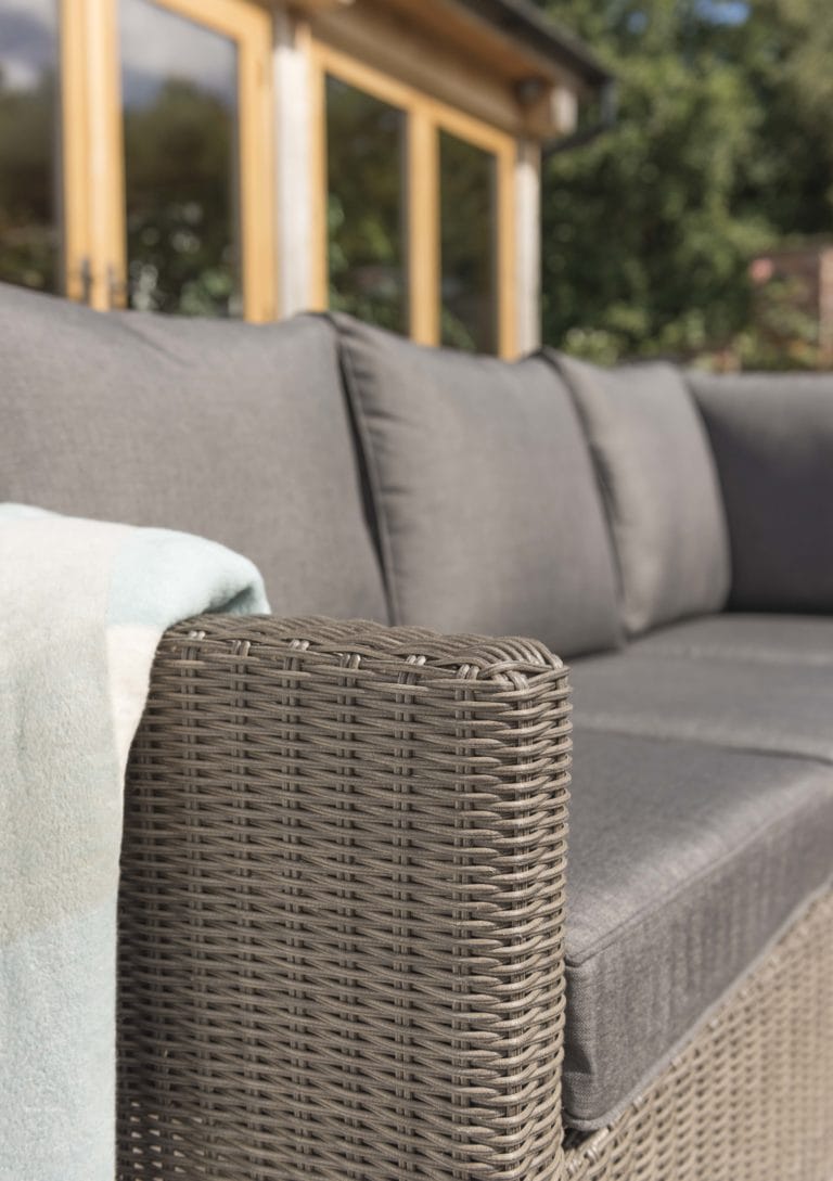 0193343 2100C Palma Corner Rattan Set Lifestyle Detail 1 e1581510352152