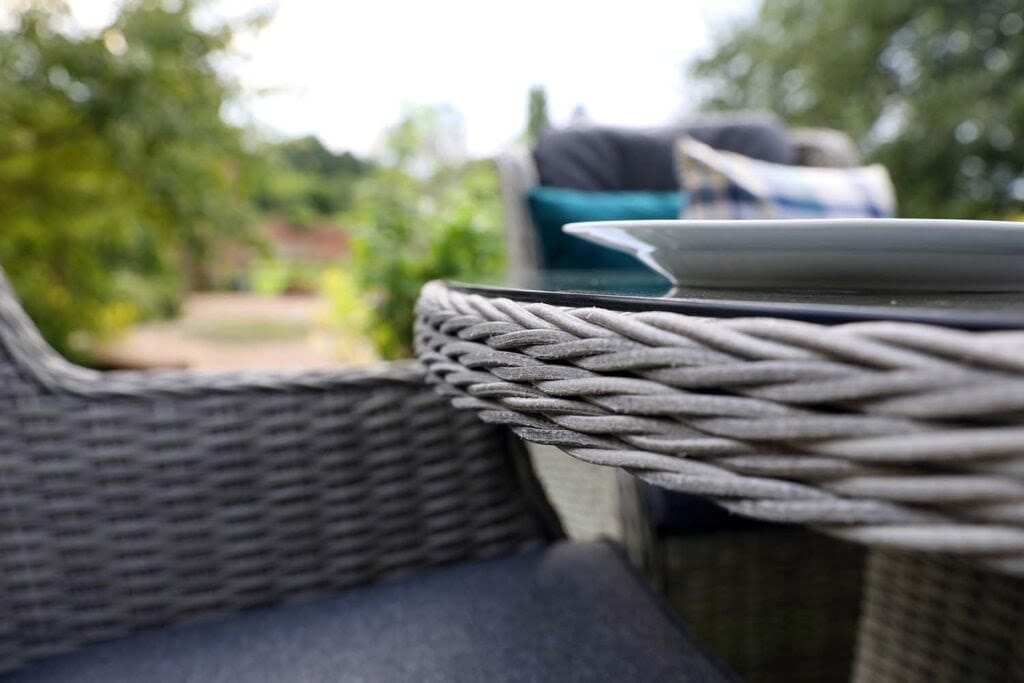 Lazia 4 Seat Close Up 3