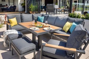 Hartman Asher Rectangular Casual Dining Set