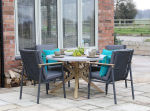 Supremo Polperro 4 Seat Round Dining Set