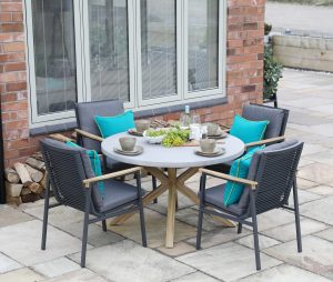 Supremo Polperro 4 Seat Round Dining Set