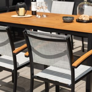 Lifestyle Garden Barcelona 6 Seat Extending Dining Set