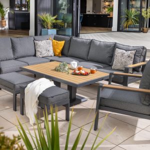 Hartman Sonas Rectangular Casual Dining Set