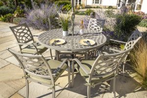 Hartman Buxton 6 Seat Round Dining Set