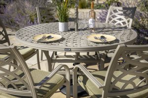 Hartman Buxton 6 Seat Round Dining Set