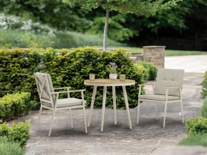 Bramblecrest RHS Wisley Round Bistro Set – Mocha