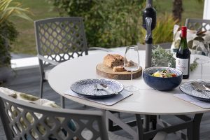 Hartman Avebury 4 Seat Round Dining Set