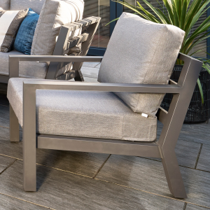 LIFE Timber Lounge Chair – Lava/Mist Grey
